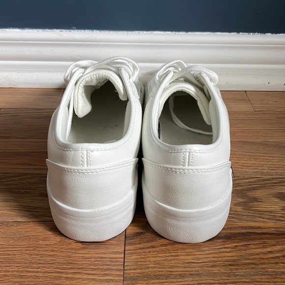 Cushionair Memory Foam White Women’s Chunky Sneaker Size 8 - Picture 5 of 5